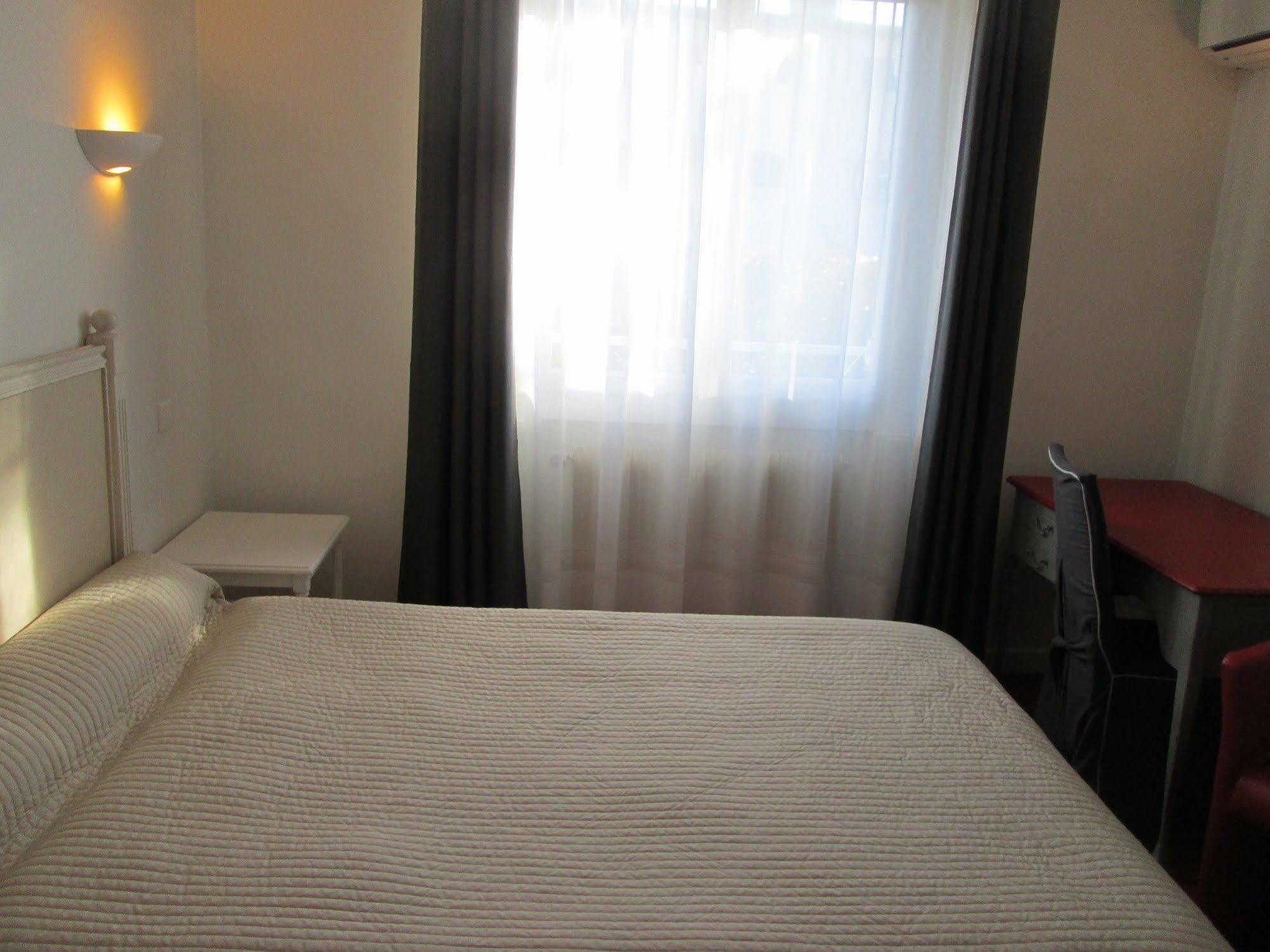 Hotel Victor Hugo Dijon Eksteriør billede