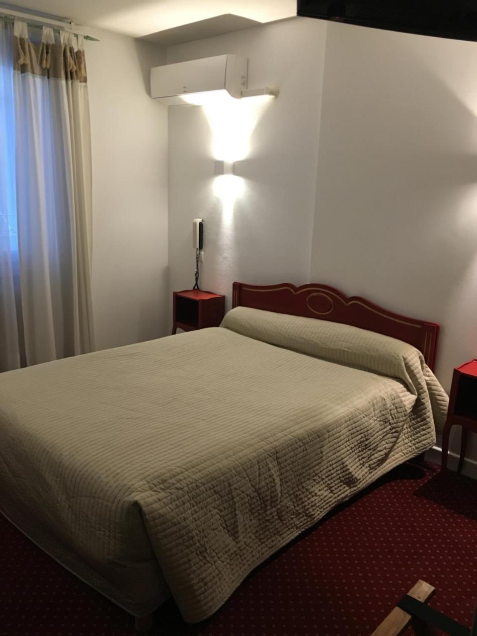 Hotel Victor Hugo Dijon Eksteriør billede